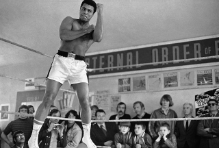Illustration for article titled Pain And Violence As A Way Of Life: Muhammad Ali-George Chuvalo II